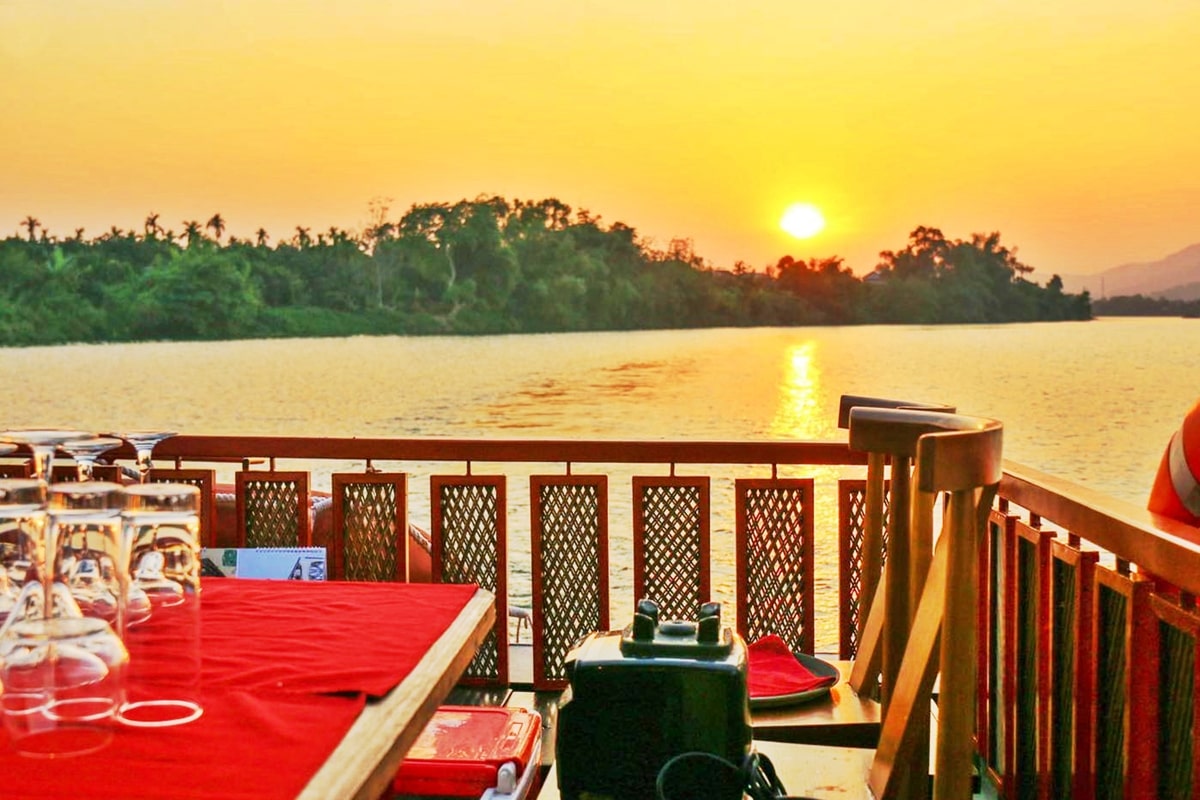 Enjoy Sunset And Afternoon Tea On The Perfume River Cruise