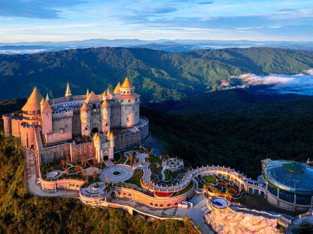 Ba Na Hills & Golden Bridge Tour